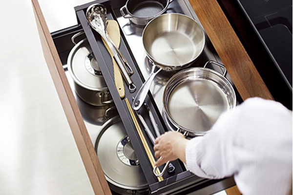 セントロ オールスライド収納