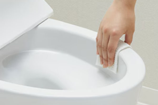 アメージュZ+シャワートイレNEW PASSO フチレス形状